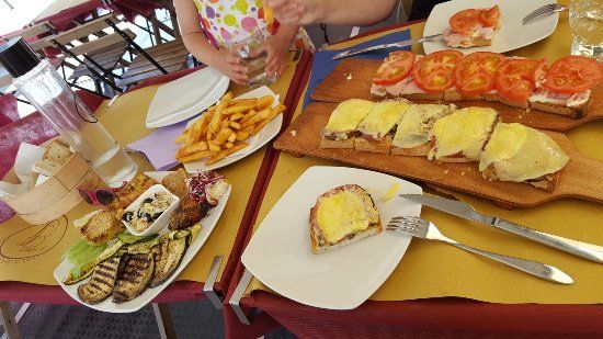 Bruschetteria A Metro I due G